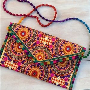 Folklore embroidered bag